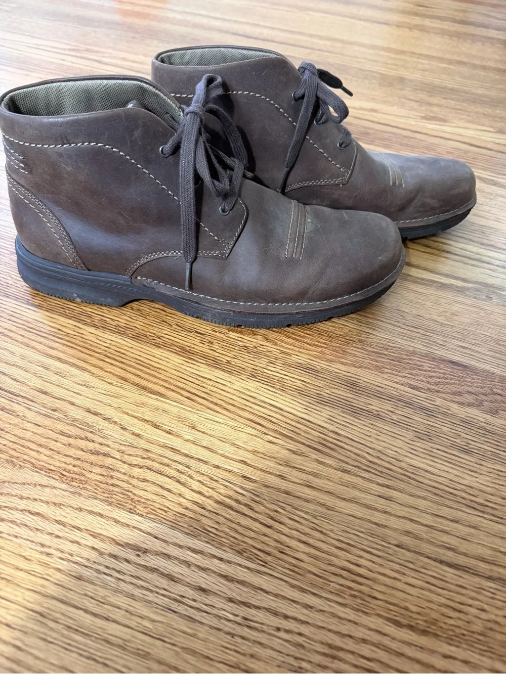 Clarks Dark Brown Leather Chukka Boots with Lace-Up